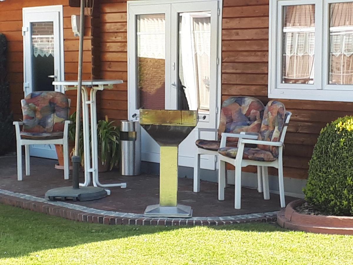 Familienurlaub In Ostfriesland Fuer Max 7 Pers In 2 Wohnungen, Auch Einzeln Wohnungen Utarp Exterior photo