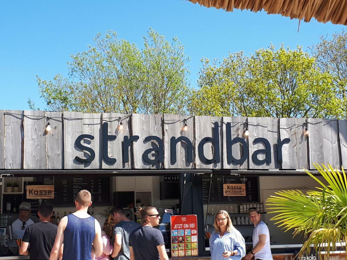 Familienurlaub In Ostfriesland Fuer Max 7 Pers In 2 Wohnungen, Auch Einzeln Wohnungen Utarp Exterior photo